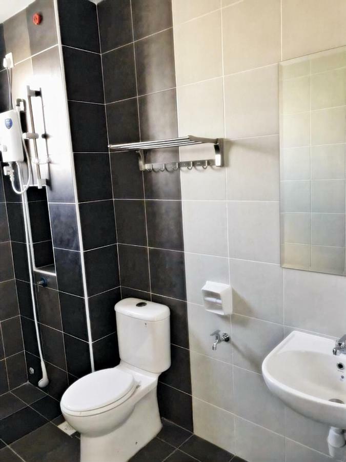 Desaru Cosy Homestay - Near Waterpark, Beach, Rapid -Wifi, Tvbox, Steamboat, Bbq Available מראה חיצוני תמונה