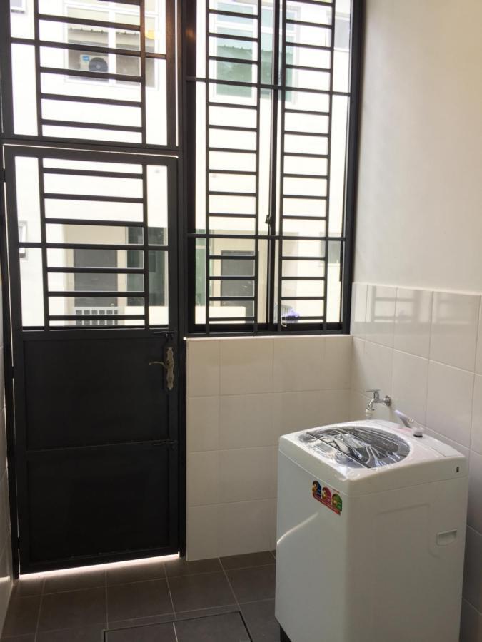 Desaru Cosy Homestay - Near Waterpark, Beach, Rapid -Wifi, Tvbox, Steamboat, Bbq Available מראה חיצוני תמונה